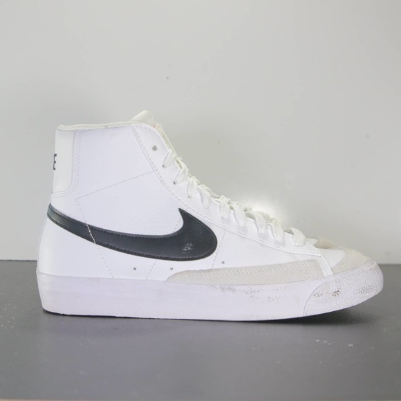 Nike Blazer Mid '77 Vintage White Women's Sneakers 004024 Size 6youth/7.5womens - Picture 1 of 6